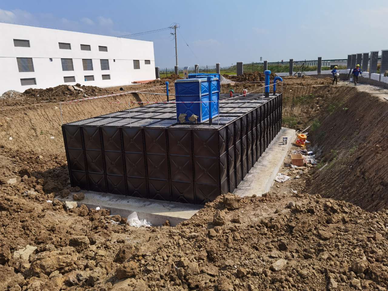 A lo que se debe prestar atención después de que se instale el tanque de agua ensamblado de BDF